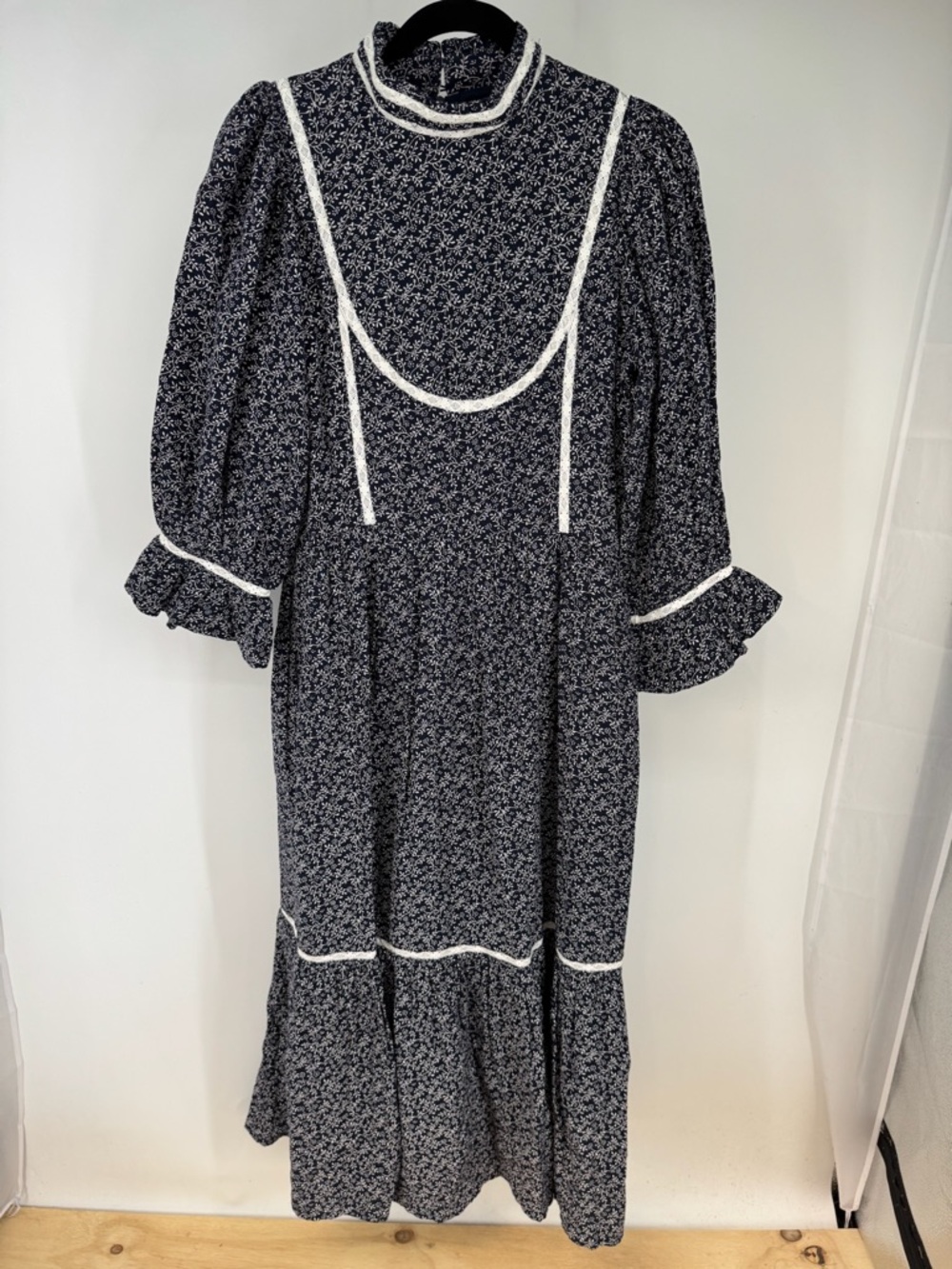 Meadows Cotton Retro Prairie Victorian Floral Lace Button Neck Zip Up Dress